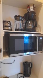 Phoenix Rising Apt 2 Sunlit 1 BD Boutique Apt designed for comfort and long term living - 1