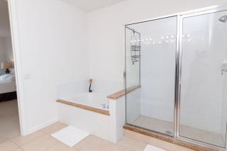 Condo 5min-Universal | Spacious Condo VC101 - 5