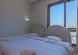 Fantastic 3BR Twin Villa in Ancient Hill Lagoon Heated Pool - 2