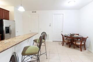 Condo 5min-Universal | Spacious Condo VC101 - 3