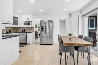 Luxury Delta House 5 Bedroom 7 Beds - 3