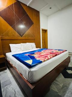 Comfort Rezidor Guest House - 7