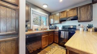 Mountain Condo Spa Pool and Ski Shuttle Access - 5