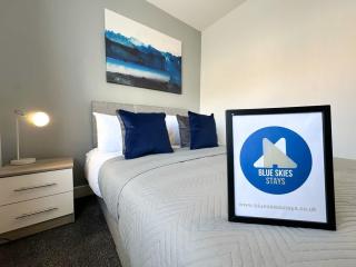 Malvern House by Blue Skies Stays - 5