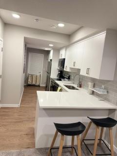 Brand New Cozy Suite - SW Calgary - 6
