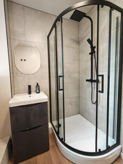 Stylish modern stay near Durham, Sunderland and Seaham - 3