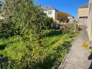 Peaceful area near historic saltaire - 0