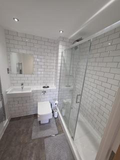 Stunning 2-Bed Apartment in City Centre - 1