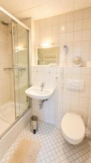 Pension Weiße Rose, Parkplatz, Frühstück, Wlan, Zentral - 4