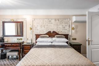 Riverside Inn - 2