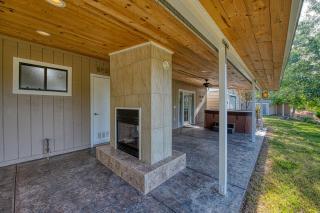 River Knolls Suite - 7