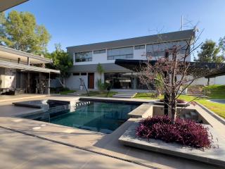 Luxury Villa with Terrance, Jacuzzi, Pool & Garden in Zapopan by Magnolia Homes - 8