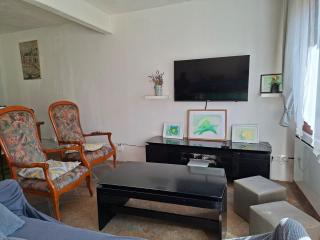 Village house with south-facing terrace - 3 bedrooms - 0