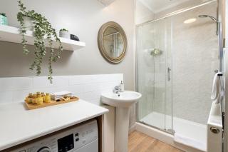 NEW Bright, Chique & Modern-1Bed-Central Clifton - 3