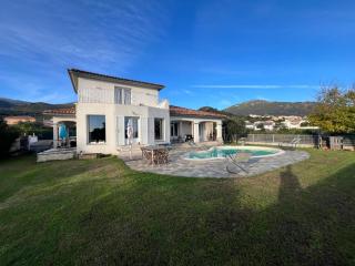 Belle villa avec piscine, 4 chambres, climatisée - 9