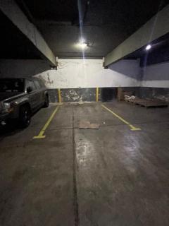 Shopping Abasto, cochera departamento , ideal familia 4 - 9