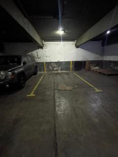 Shopping Abasto, cochera departamento , ideal familia 4 - 6