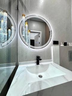 Design Studio apartment next to a megamarket and river - 1