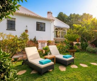 Villa Paradise Private pool and garden in a natural park for 9 - 0