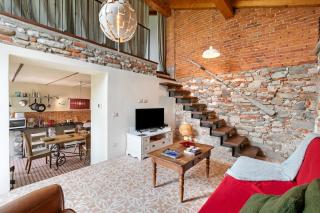 La Maison Du Lac 50 meters from Lake - Happy Rentals - 4