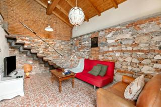 La Maison Du Lac 50 meters from Lake - Happy Rentals - 3