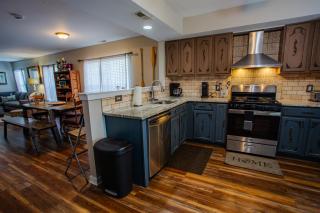 Chesapeake Chalet- Cozy,Close to Hard Rock and All - 6