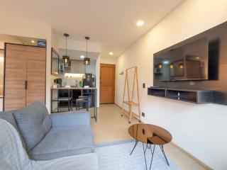 Loft, Balcony, Poblado, Ac, Wifi, Provenza - 8