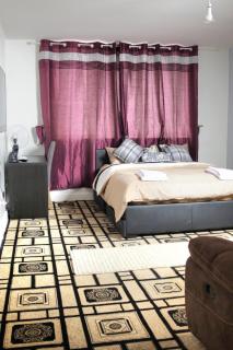 Stylish 3-Bed House Near Mcr Victoria & Centre - 4