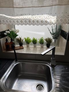 Stylish Hampton Wick Duplex - 1