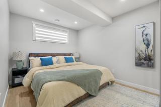 Entire Modern, Stylish 2BR Suite with Private Entrance - 3