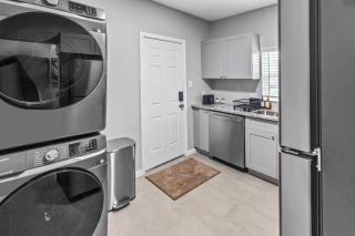 FIFA Stay 2BR Near NRG DT & Med Center -4 - 5