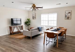 Urban Hideaway in Montrose & Museum District - 2
