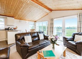 Kessock Highland Lodges - 4