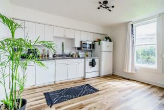 Jungle House Downtown Columbus - Modern Boutique Suites - 1
