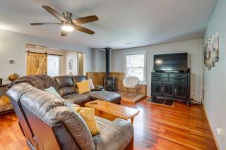 Deck, Trails & Forest Views! Ponderosa Park Cabin - 8