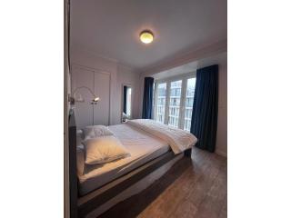 Bright Apartment with Side Sea View - 1