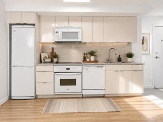 Prime Hamilton Street 2-Bedroom Vancouver Stay - 3