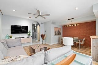 3 Bedroom House SMU Mockingbird and Greenville Ave - 4