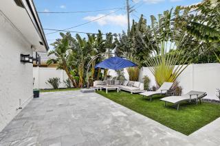 Imperial Point Villa with Pool - 6