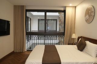 Spring Suites by Tai Tam - 8