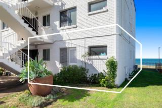 Direct Ocean Front Apartment - 6