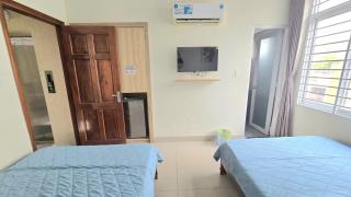 Chu's Hotel & Homestay - 1