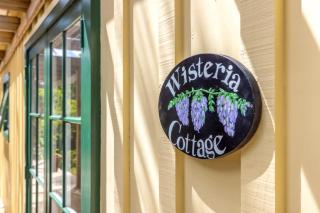 Wisteria Cottage - A Hidden Oneroa Escape - 9