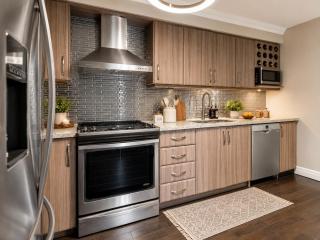 Spacious 3BDR Home Central Markham - 9