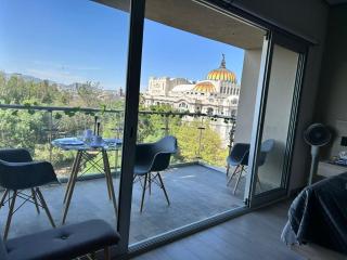Loft nuevo de lujo con balcón y vista histórica de la Ciudad de México - 2