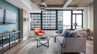 Landing Incredible 1BD Game Room Gym - 9