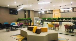 IU Hotels· Wuhan Jianghan Road Metro Station - 6