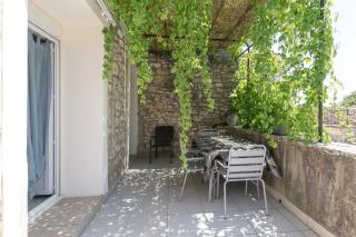 Location chaleureuse à Orgnac-l'Aven avec piscine partagée - 4