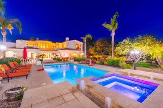 ParadiseCastlePickleballCrtPuttSpaRoomGameRm - 5