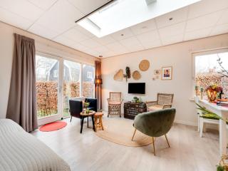 Alluring Apartment in Bergen with Terrace, Garden and BBQ - 2